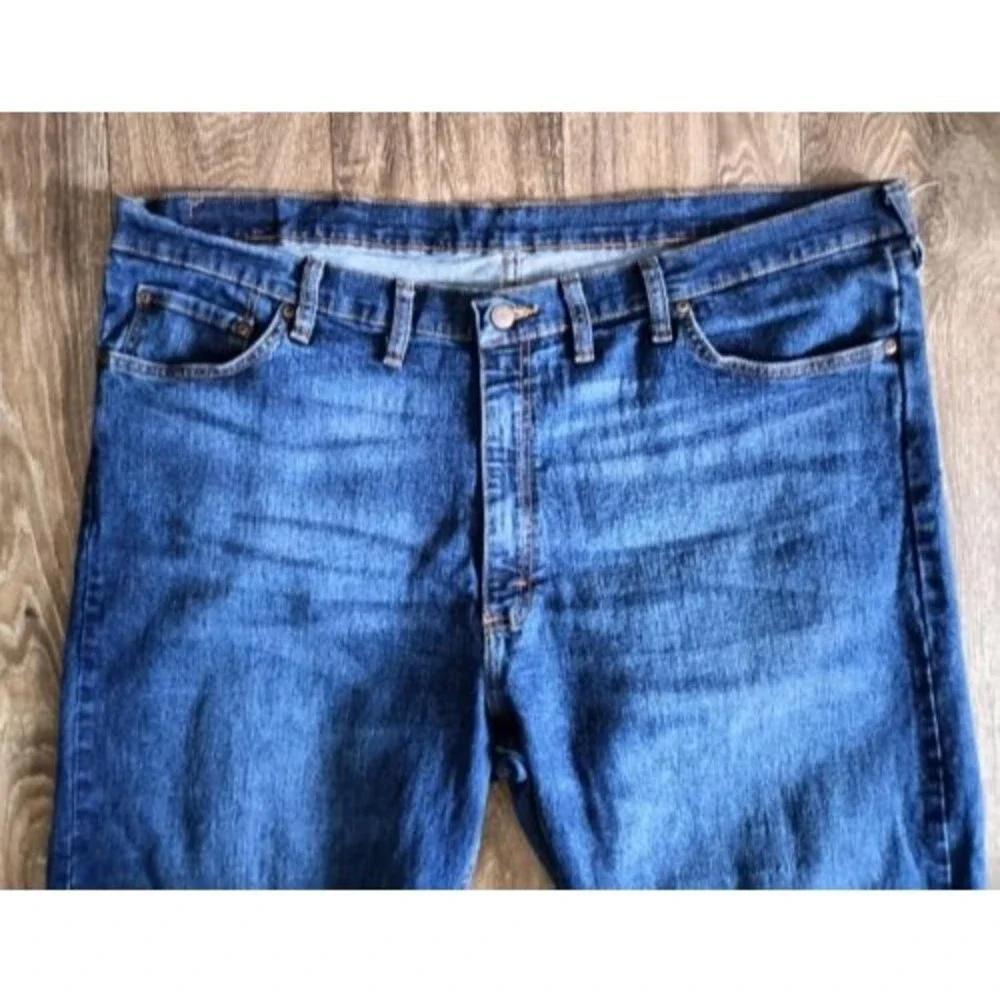 Wrangler Jeans Mens Size 44x30 Blue Denim Boot Cut Regular Fit  Medium Wash